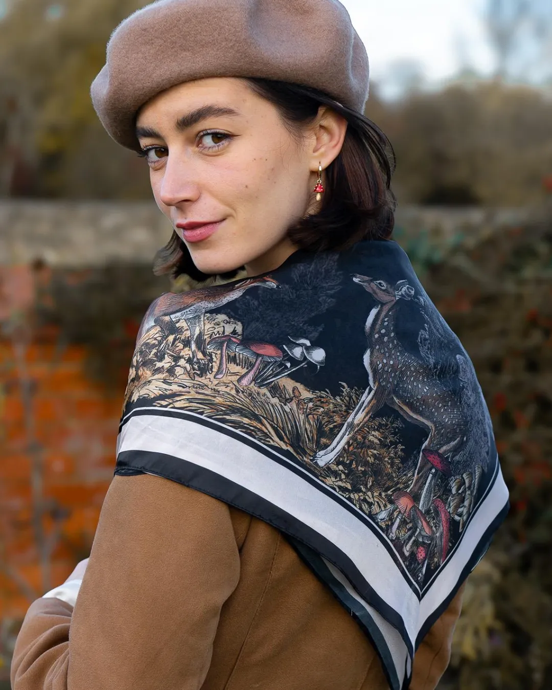 Best Fable England A Night's Tale Narrative Square Scarf