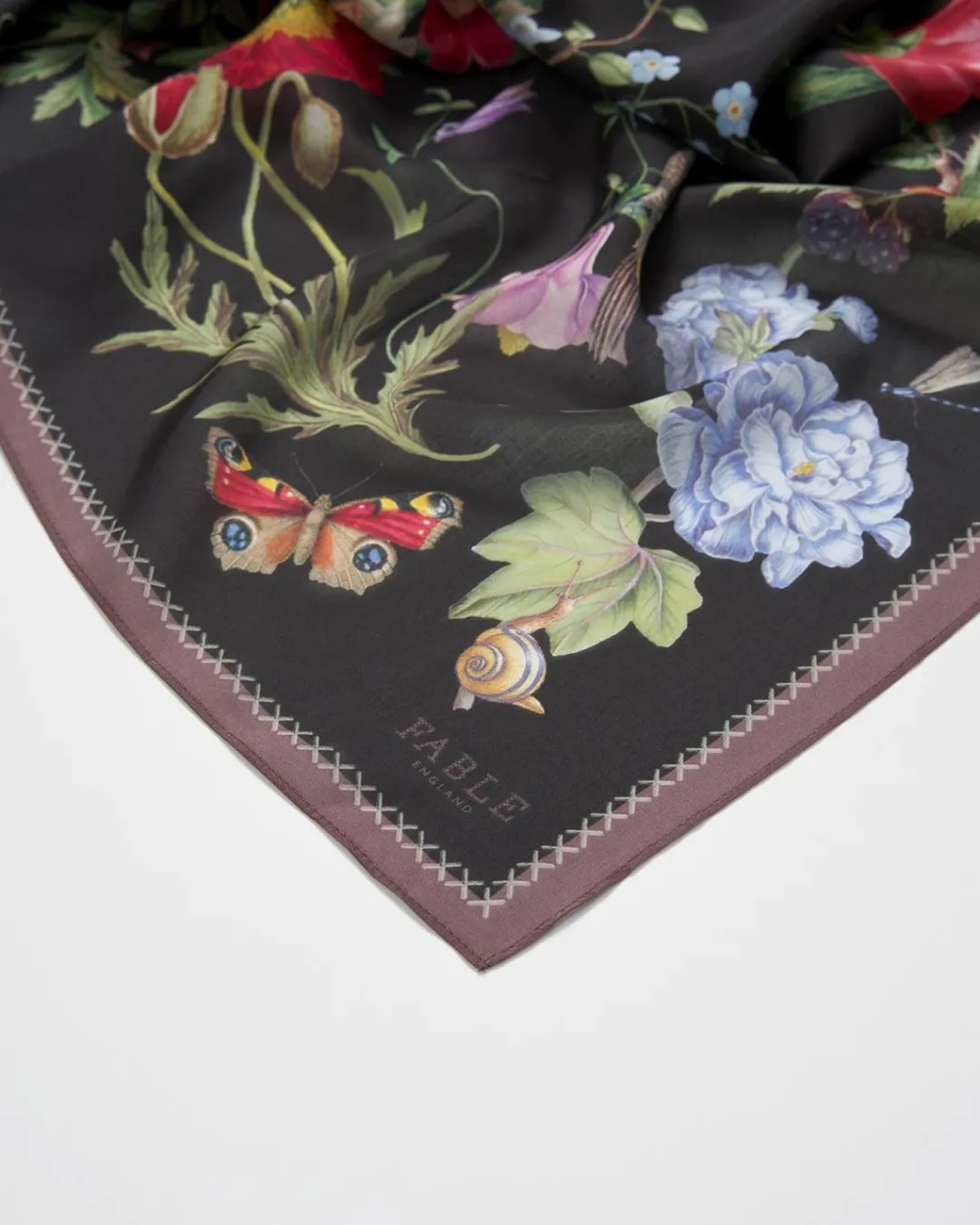Outlet Fable England Alice's Garden Square Scarf