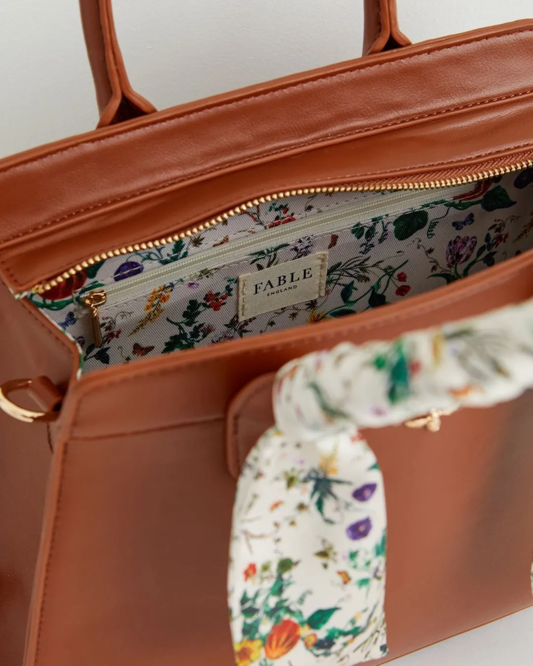 Online Fable England Botanical Pumpkin Tote - Tan