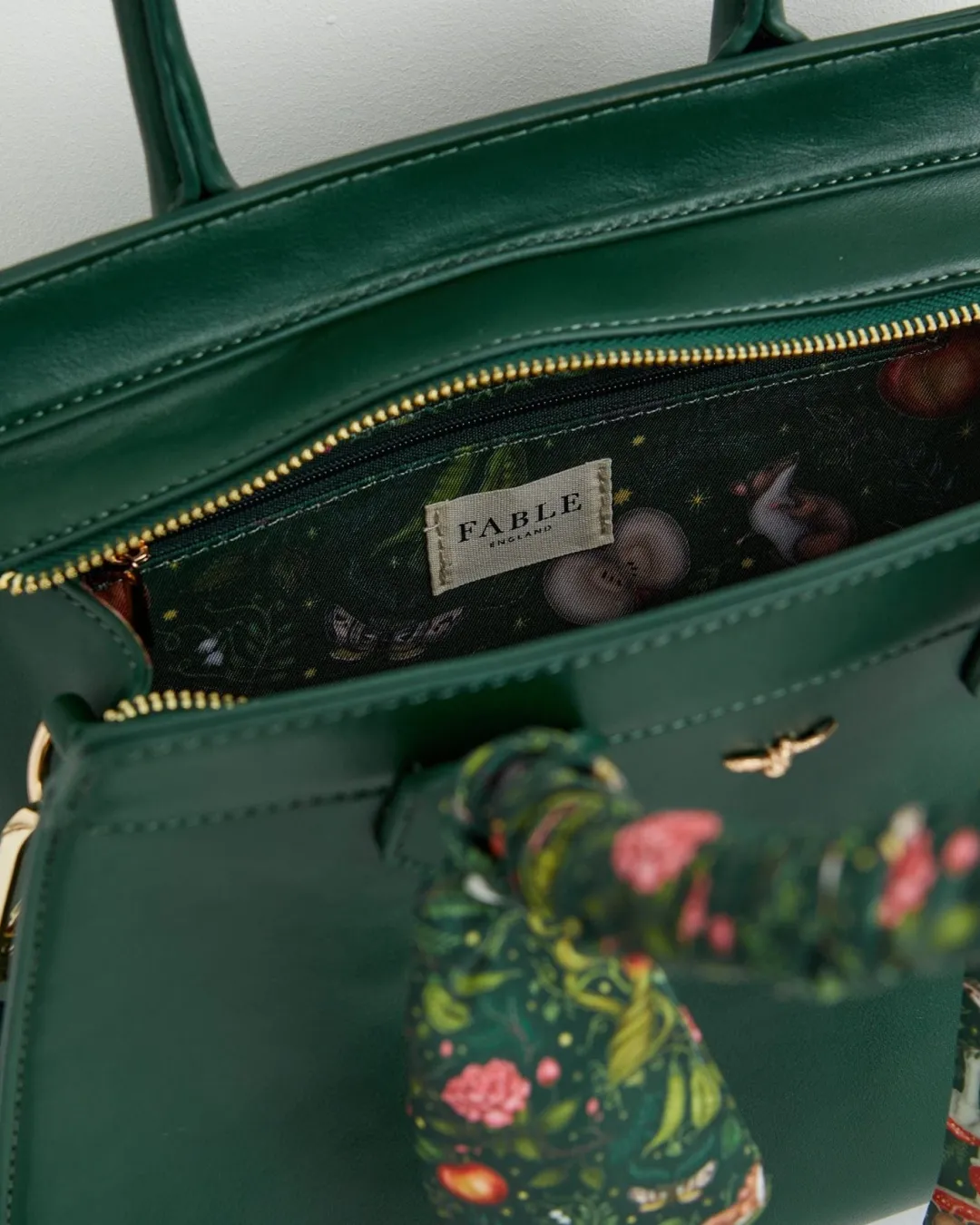 Fashion Fable England Catherine Rowe Into The Woods Tote - Green
