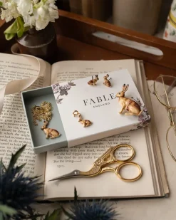 Outlet Fable England Enamel Rabbit Stud Earrings