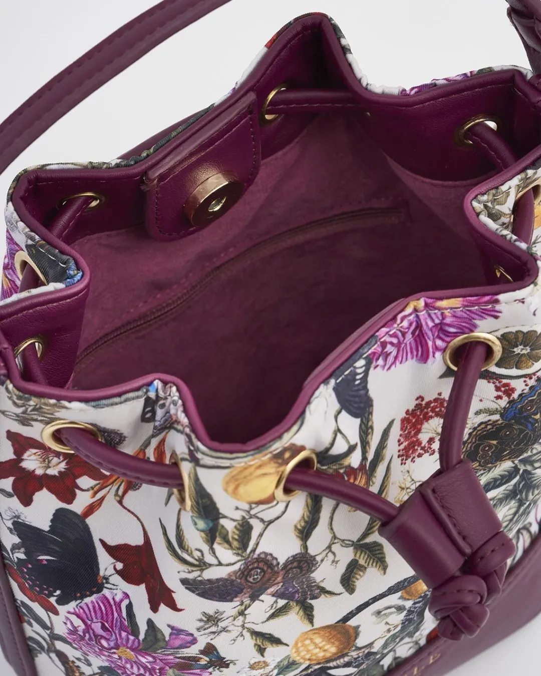 Fashion Fable England Floral Engravings Plum Bucket Purse