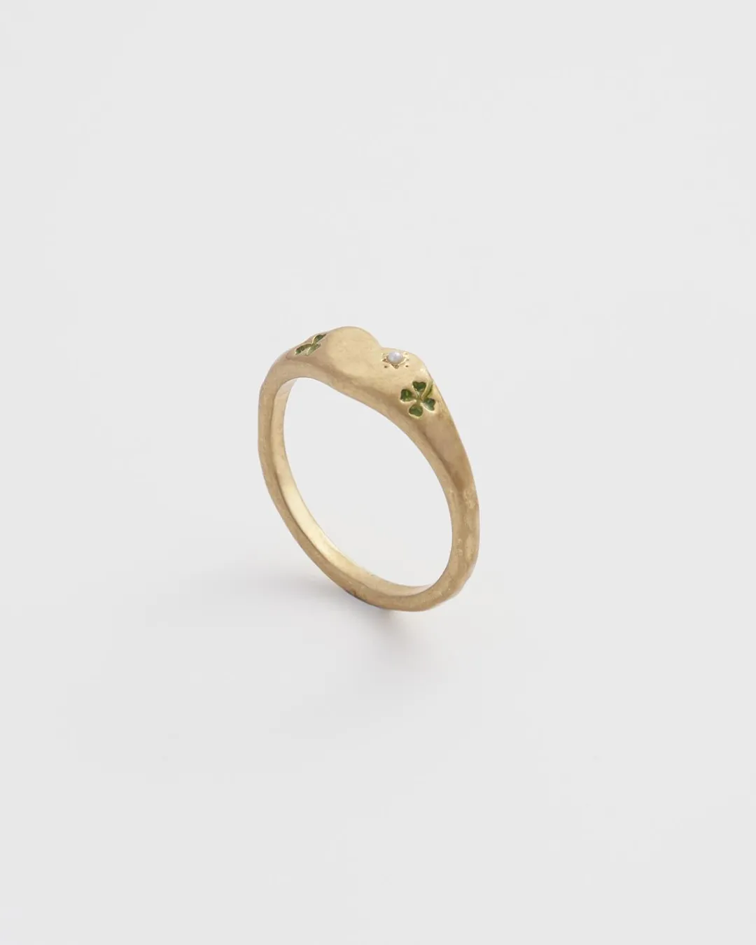 New Fable England Four Leaf Clover & Pearl Signet Ring