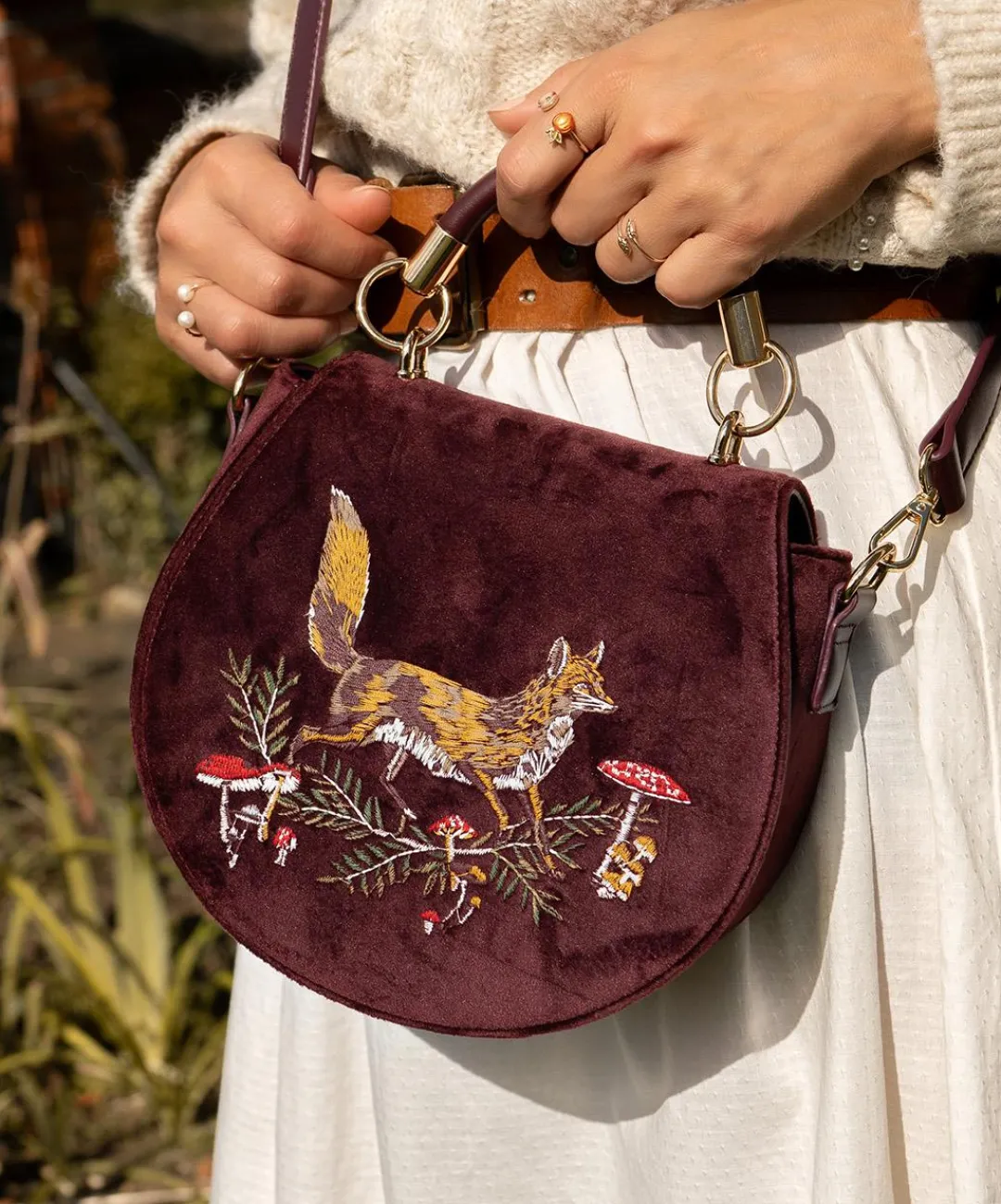 Outlet Fable England Fox & Mushroom Embroidered Saddle Bag - Redcurrant Velvet