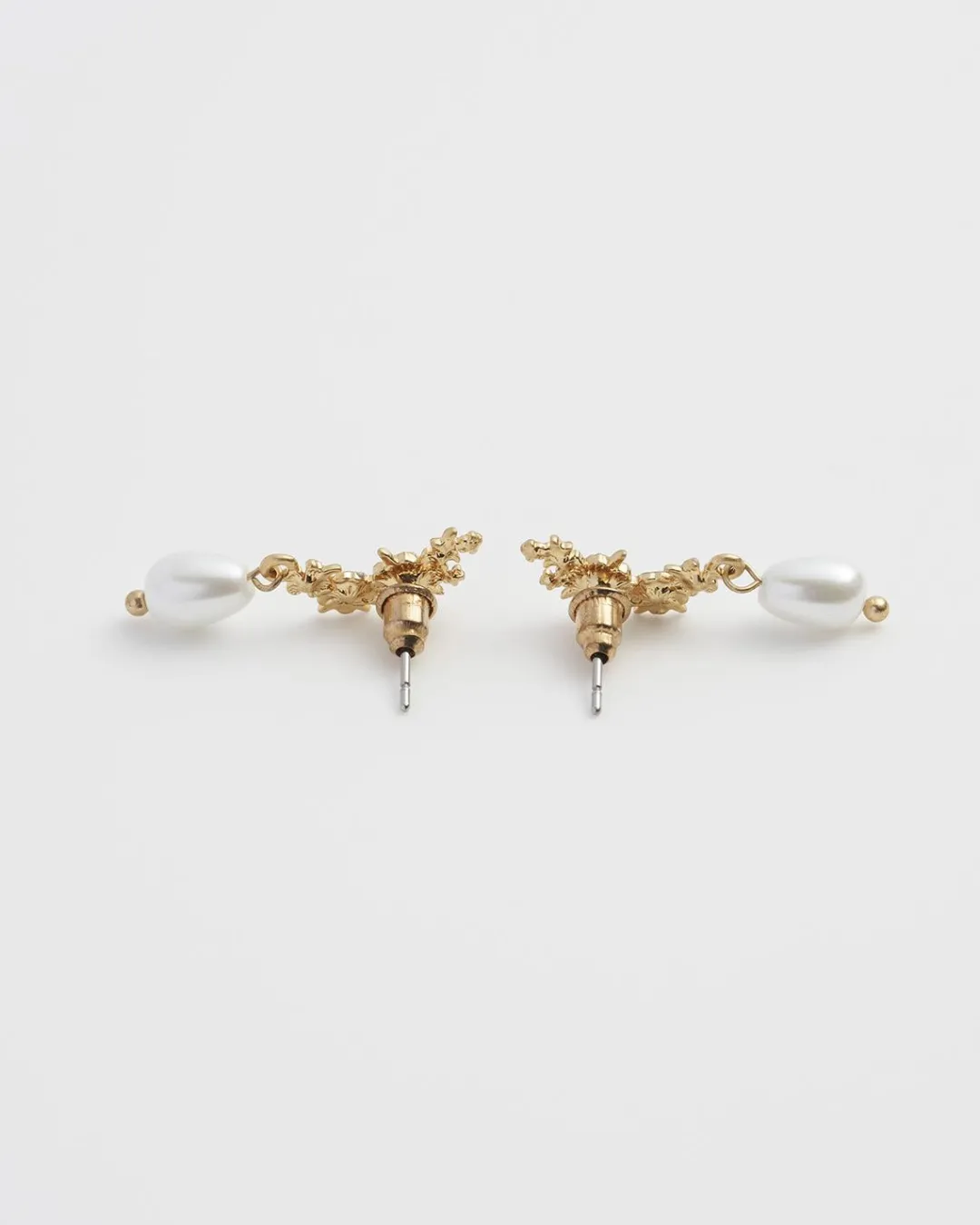 Online Fable England Hibiscus & Pearl Earrings