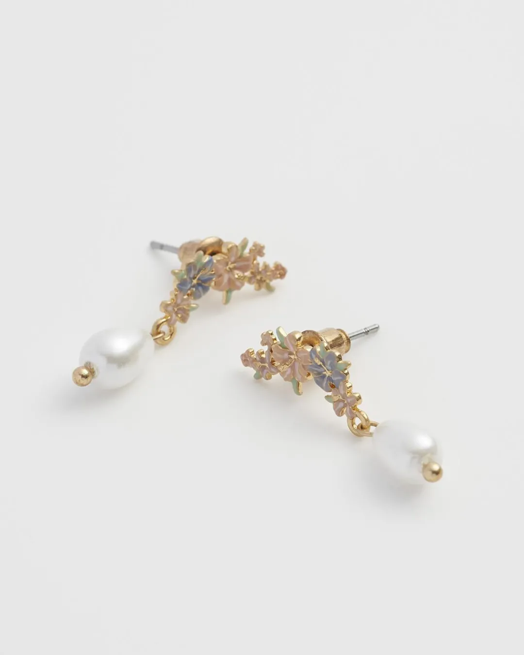 Online Fable England Hibiscus & Pearl Earrings