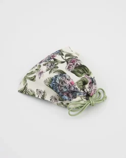 Fashion Fable England Hydrangea Ivory Sleep Mask