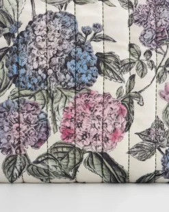 Fashion Fable England Hydrangea Large Quilted Makeup Bag