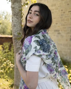 Outlet Fable England Hydrangea Light Weight Scarf