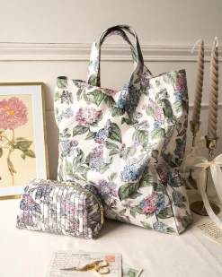 Discount Fable England Hydrangea Small Quilted Makeup Bag