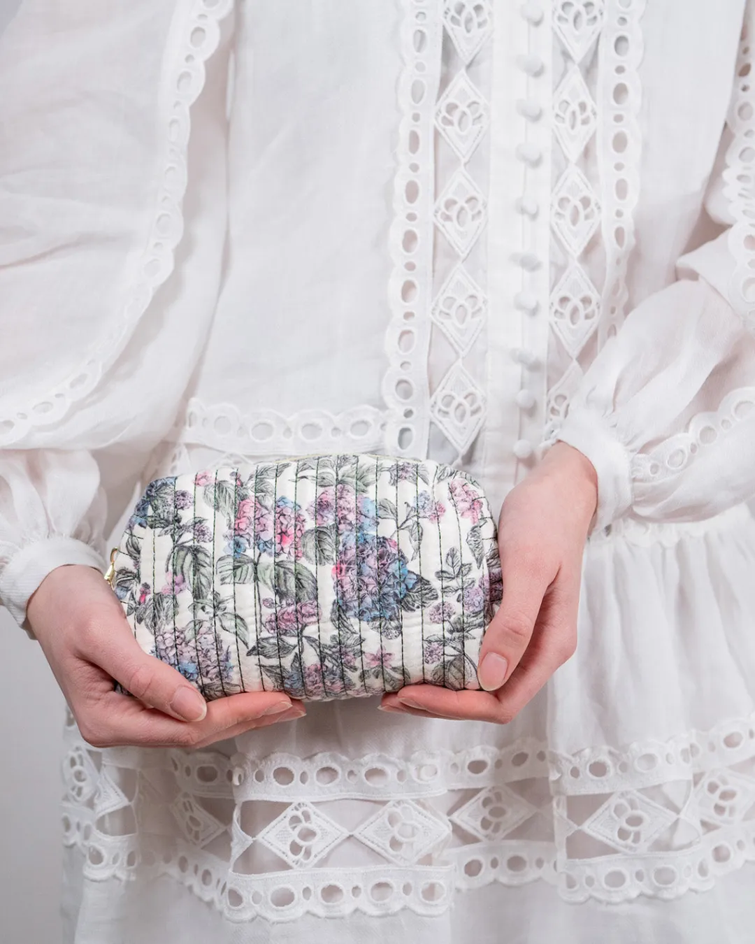 Discount Fable England Hydrangea Small Quilted Makeup Bag