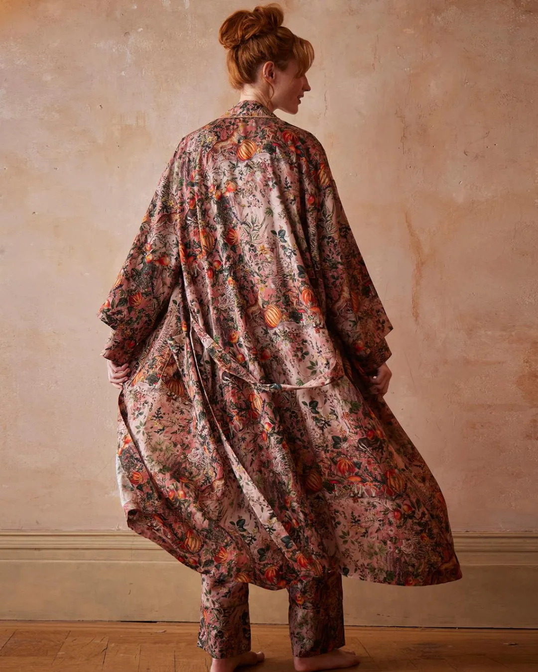 Fashion Fable England Nocturnal Garden Kimono Pink Lady