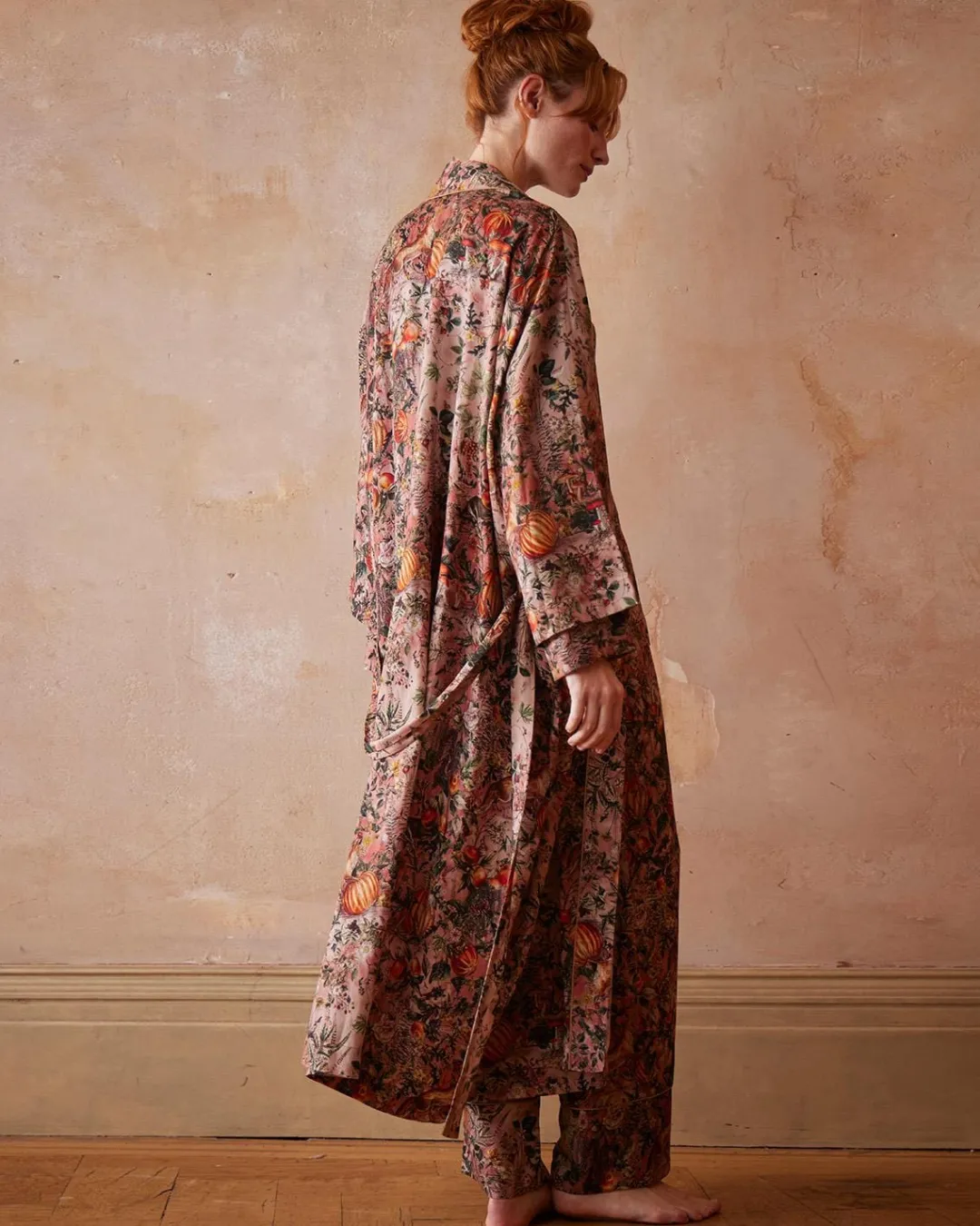 Fashion Fable England Nocturnal Garden Kimono Pink Lady