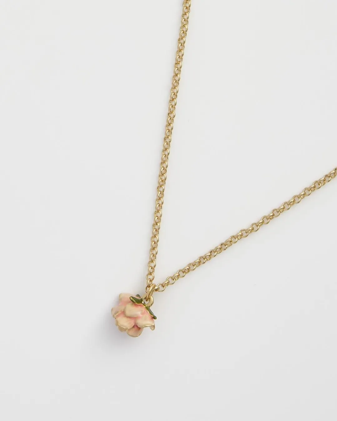 Hot Fable England Rose Necklace