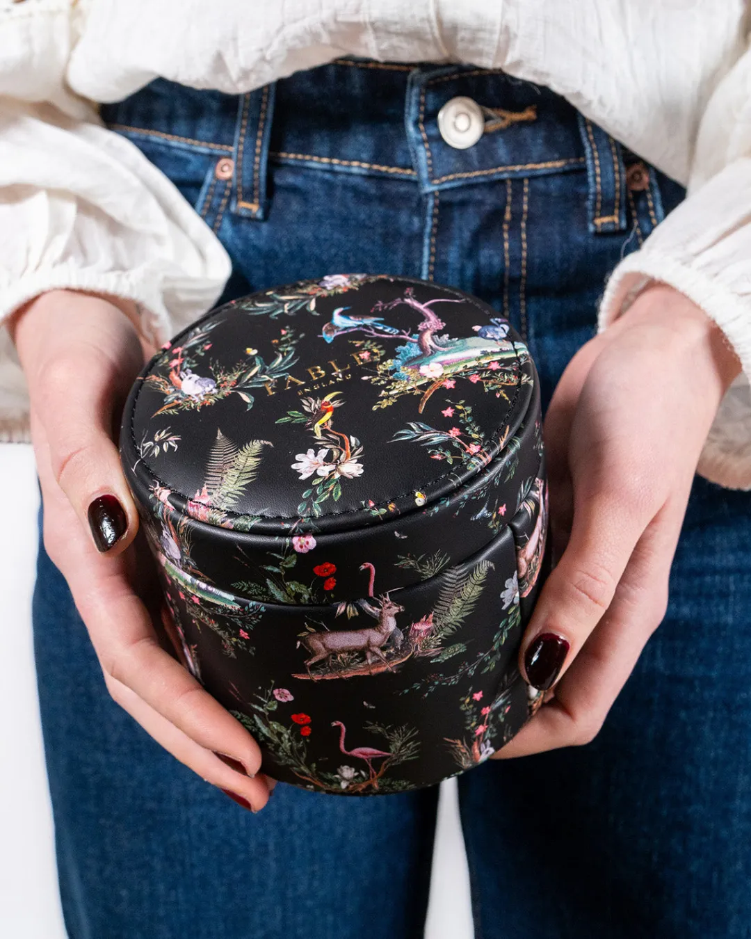 New Fable England Round Wonderland Round Jewelry Box