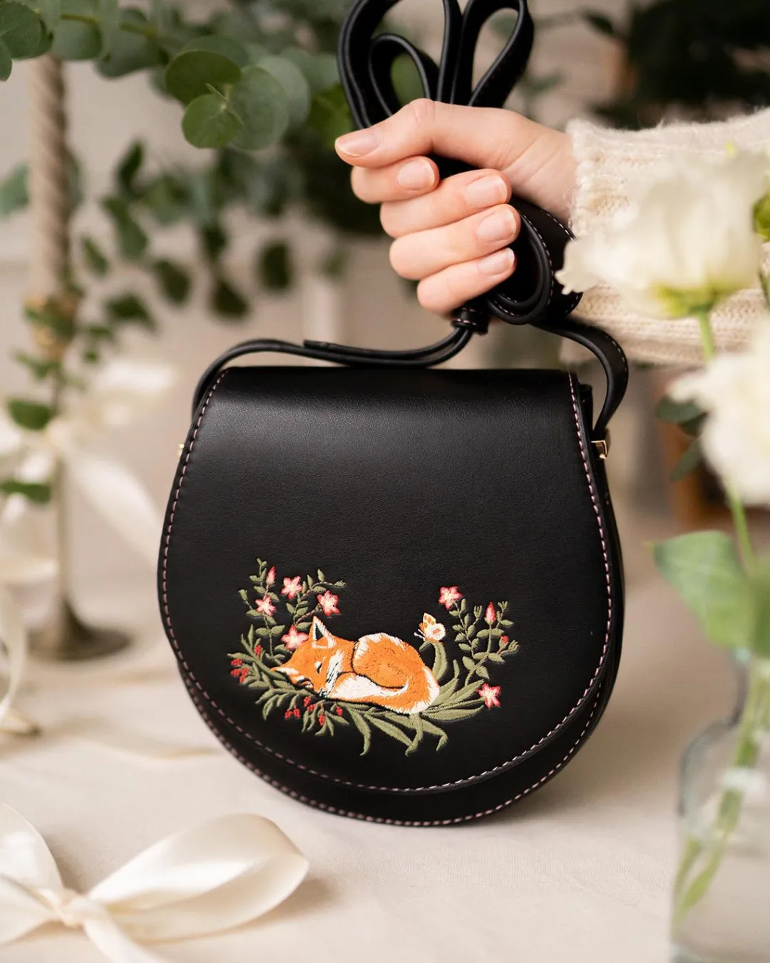 Clearance Fable England Sleepy Fox Saddle Purse