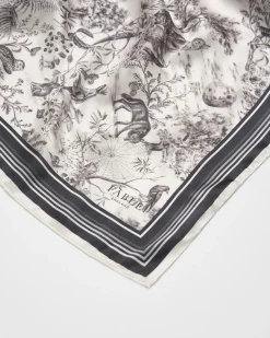 Online Fable England Wolf Garden Black Square Scarf