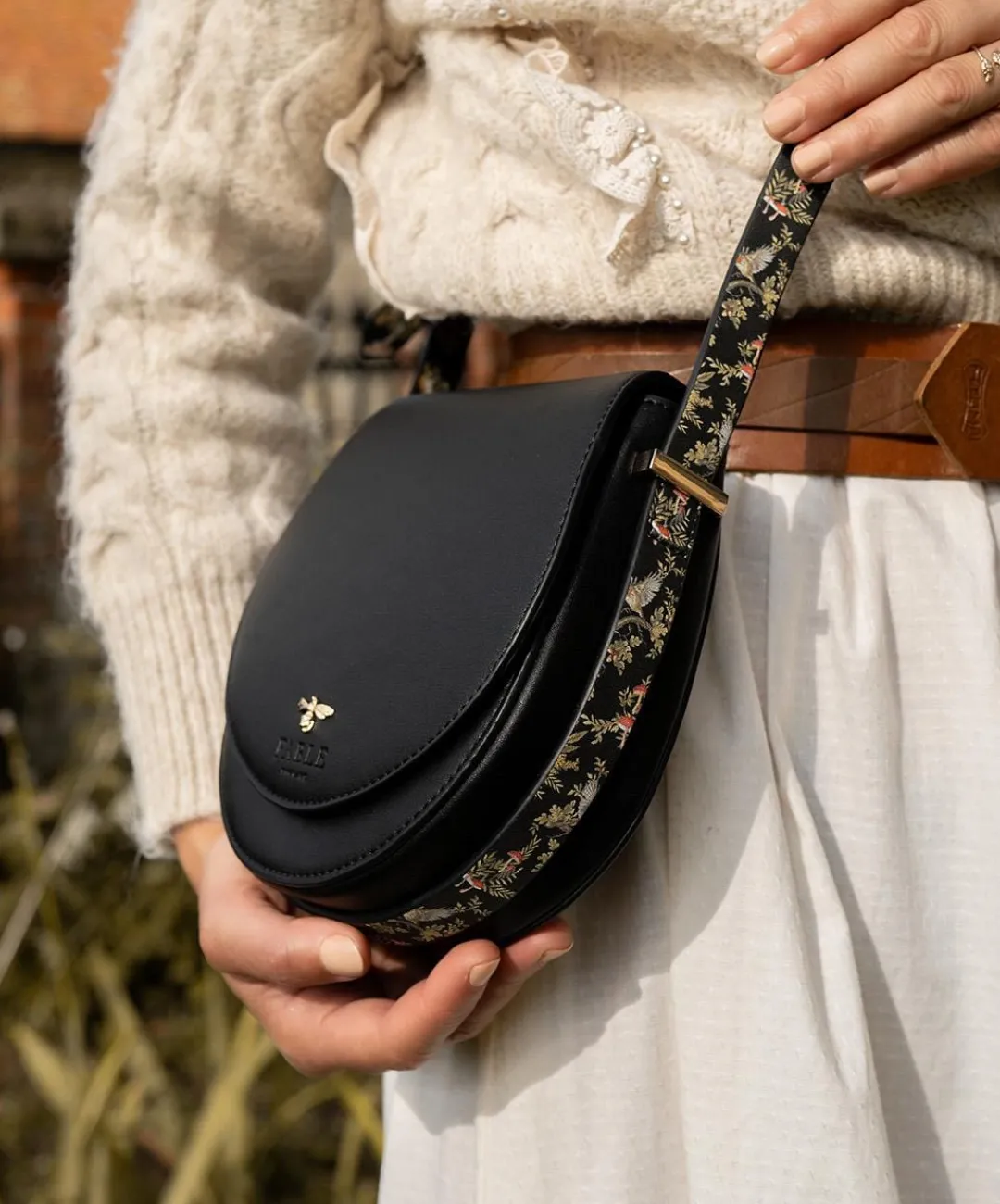 Fashion Fable England Woodland Toile Saddle Bag - Black