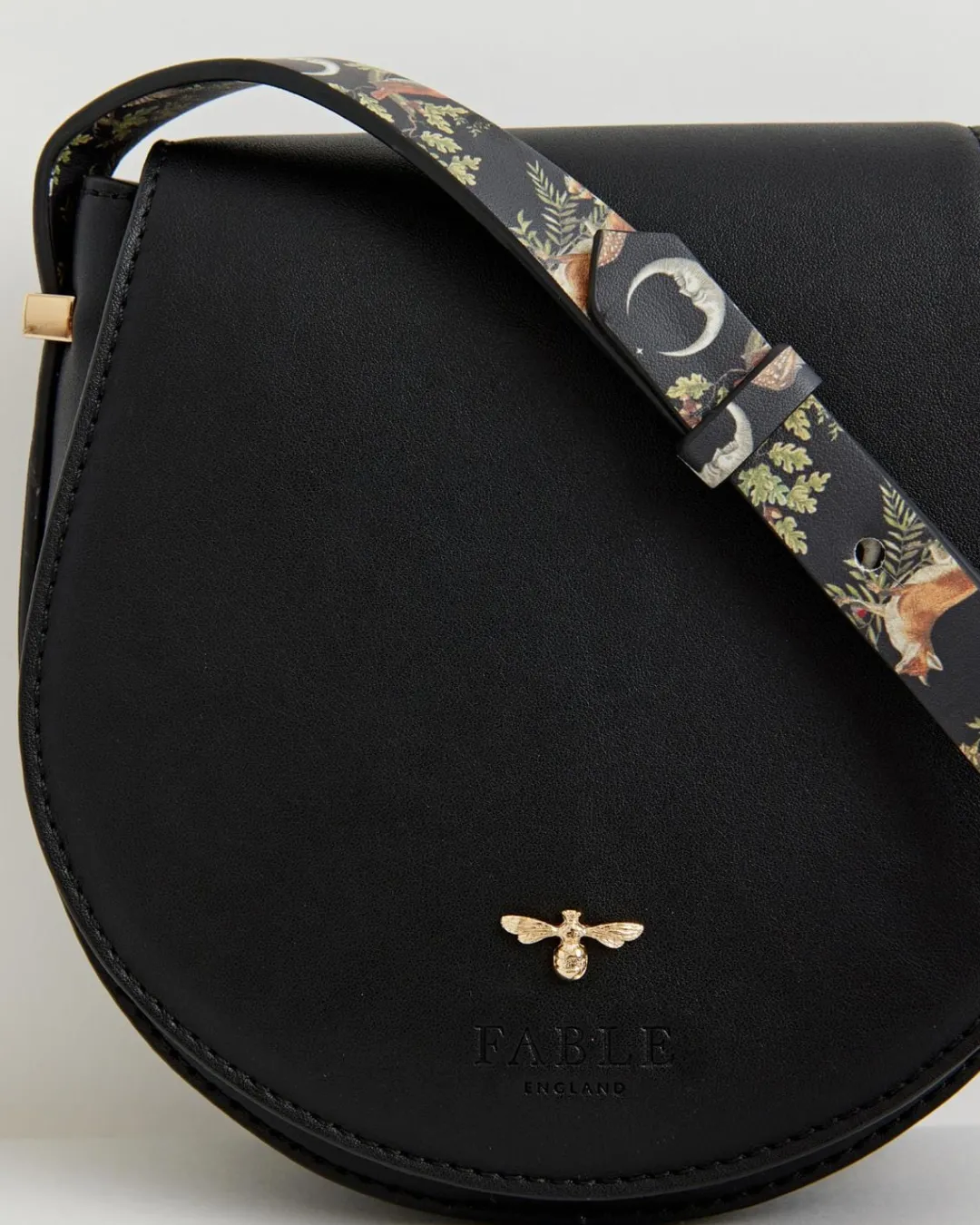 Fashion Fable England Woodland Toile Saddle Bag - Black
